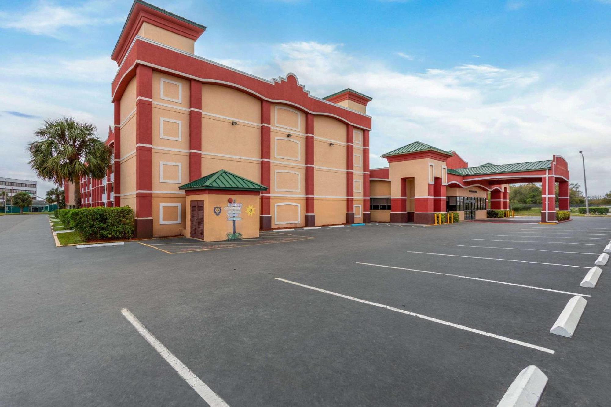 Developer Inn Downtown Orlando, A Baymont By Wyndham Esterno foto